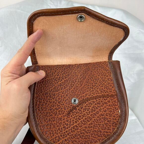 Vintage Brown Leather Crossbody Bag with Adjustable Strap - Picture 7 of 8